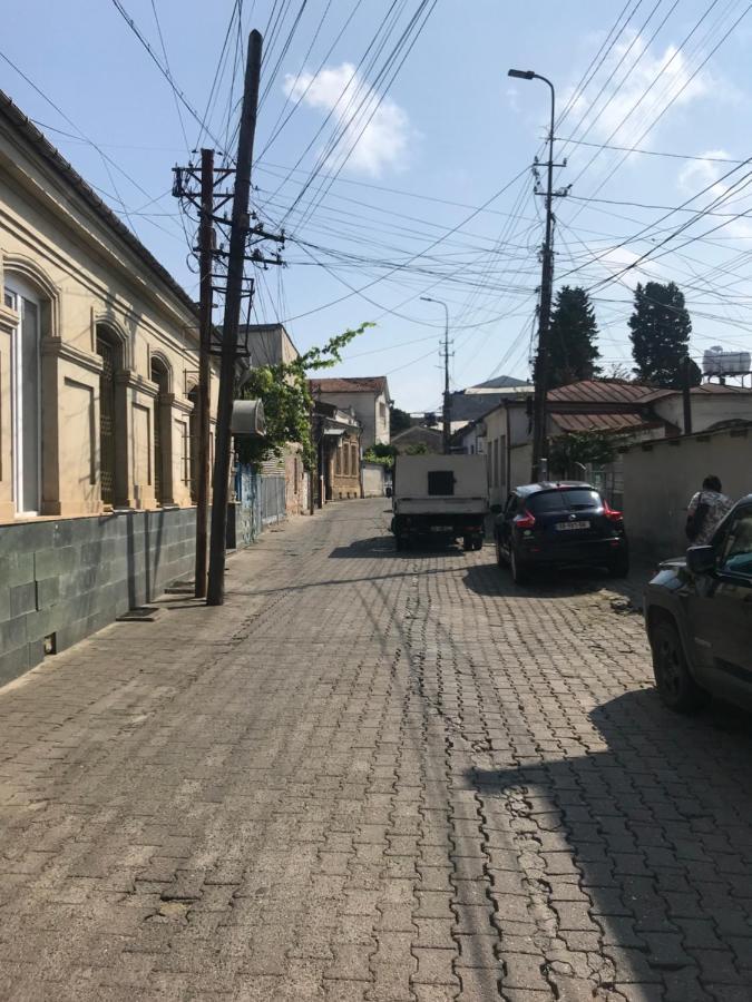 Центр Города Спокойная Улица Kutaisi Exterior foto